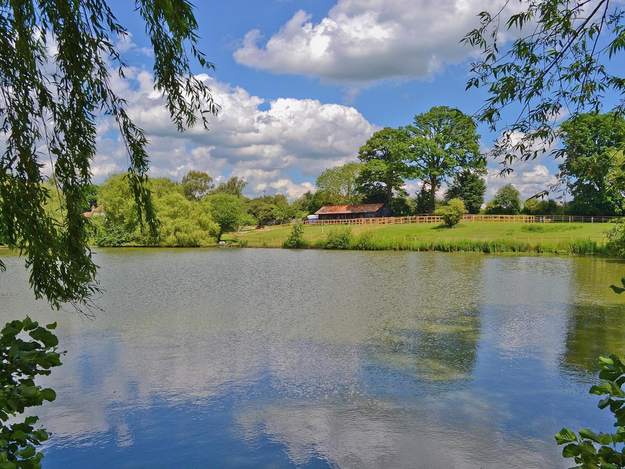 Lake House Cottage Finchingfield Екстер'єр фото